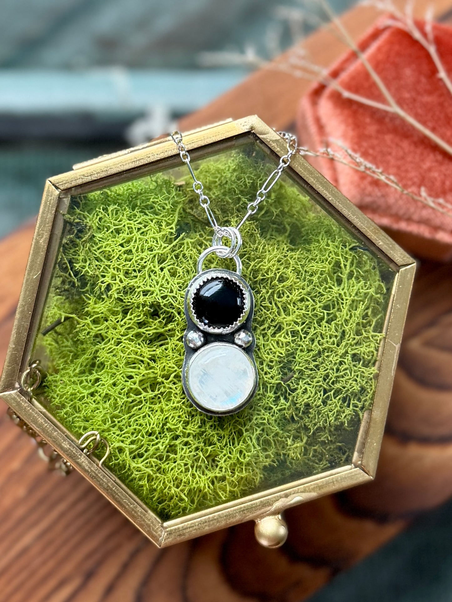 Black Onyx & Rainbow Moonstone