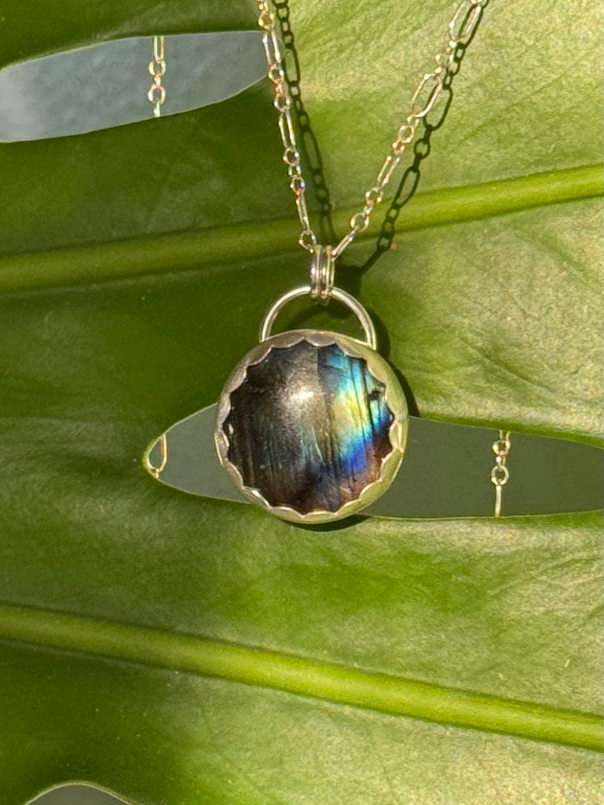 Circle Labradorite
