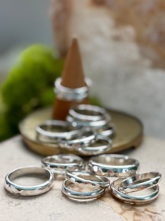 Wildstone Classic Hammered Ring